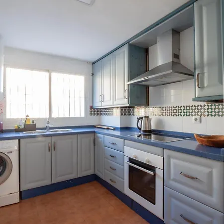 Livingtarifa Happy Apartment